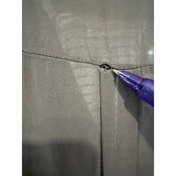 Joie women’s size M brown taupe 100% silk hook eye closure long sleeve top FLAW - Picture 4 of 8